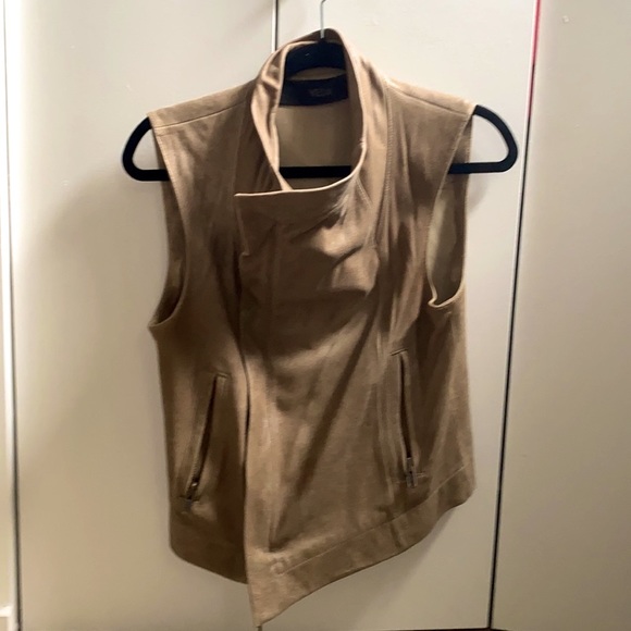 Veda Leather Vest size M - Picture 4 of 9